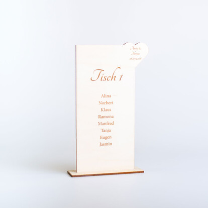 tischnummer-aufsteller-mit-namensgravur-auf-holz-a-nr-tna-holz-01-ihreparty-ch.jpg