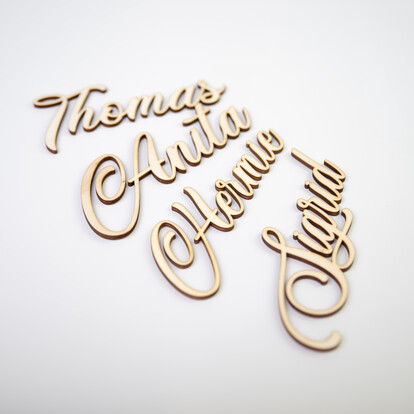 personalisierte-3d-name-laser-cut-aus-holz-a-nr-3d-nlc-holz-02-ihreparty-ch.jpg