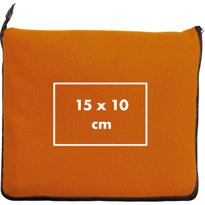 2in1-xl-fleece-decke-kissen-radcliff-orange-a-nr-277510-05-ihreparty-ch.jpg 2in1-xl-fleece-decke-kissen-radcliff-orange-a-nr-277510-05-ihreparty-ch.jpg