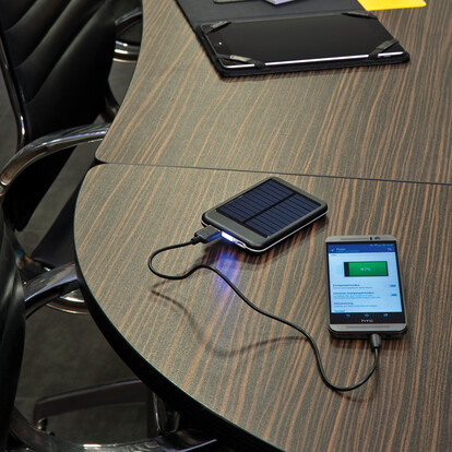 solar-powerbank-4-000mah-philadelphia-schwarz-a-nr-355903-03-ihreparty-ch.jpg solar-powerbank-4-000mah-philadelphia-schwarz-a-nr-355903-03-ihreparty-ch.jpg
