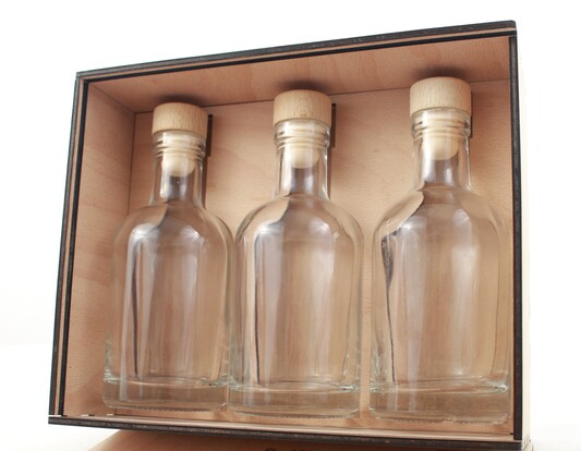 geschenkbox-fuer-whisky-rum-a-nr-lir-1025-02-ihreparty-ch.jpg