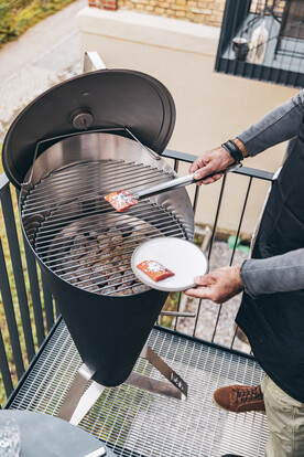 hoefats-cone-holzkohlegrill-a-nr-hoef-010101-08-ihreparty-ch.jpg